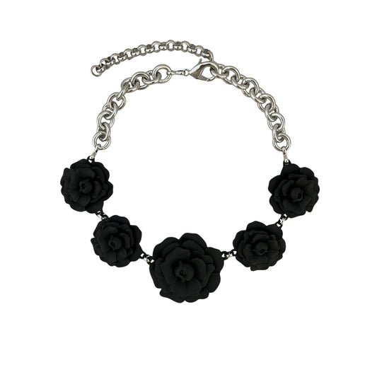 Collana catena e rose